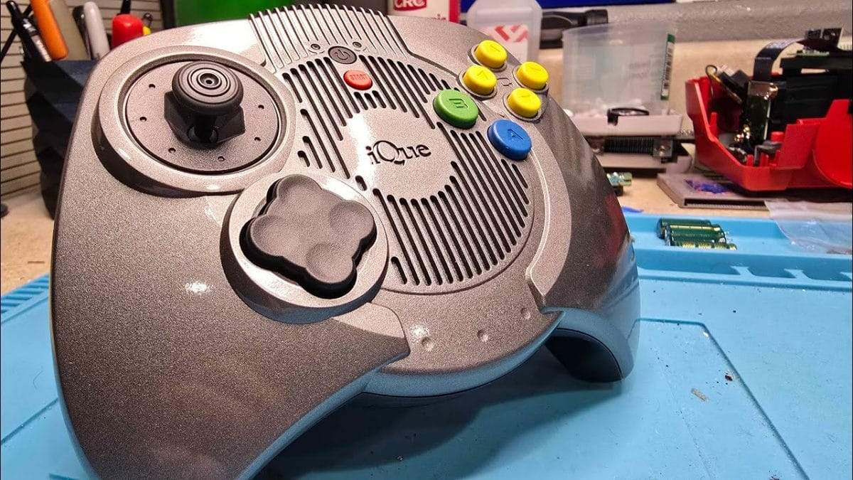 The iQue Player, Nintendo's China-only plug-and-play N64 console